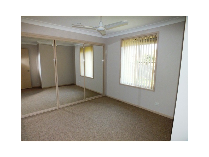 15 Creighton DRIVE, Medowie NSW 2318