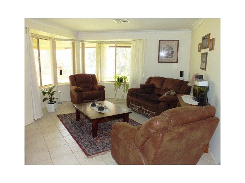 17 Potoroo Boulevarde, Medowie NSW 2318