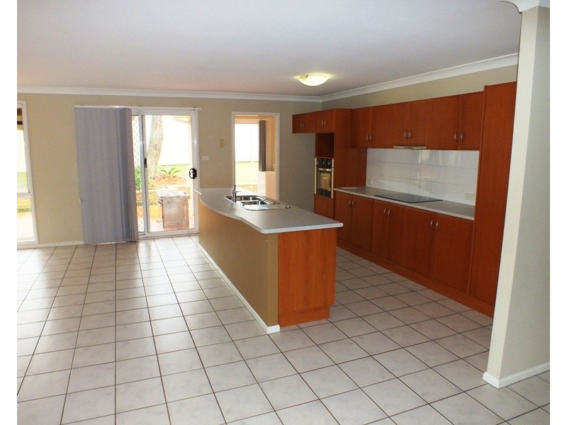 8 Jarrah Close, Medowie NSW 2318