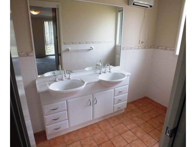 8 Jarrah Close, Medowie NSW 2318