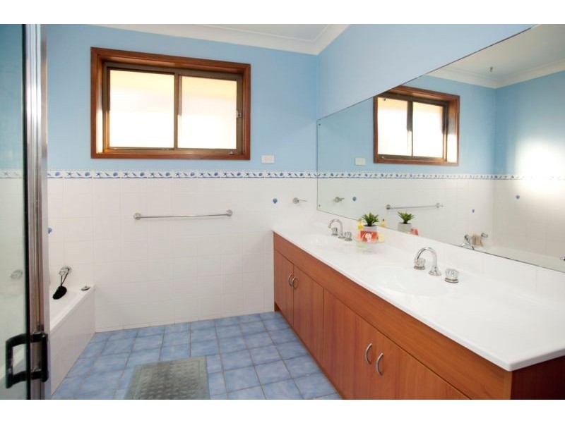 14 Brushbox Avenue, Medowie NSW 2318