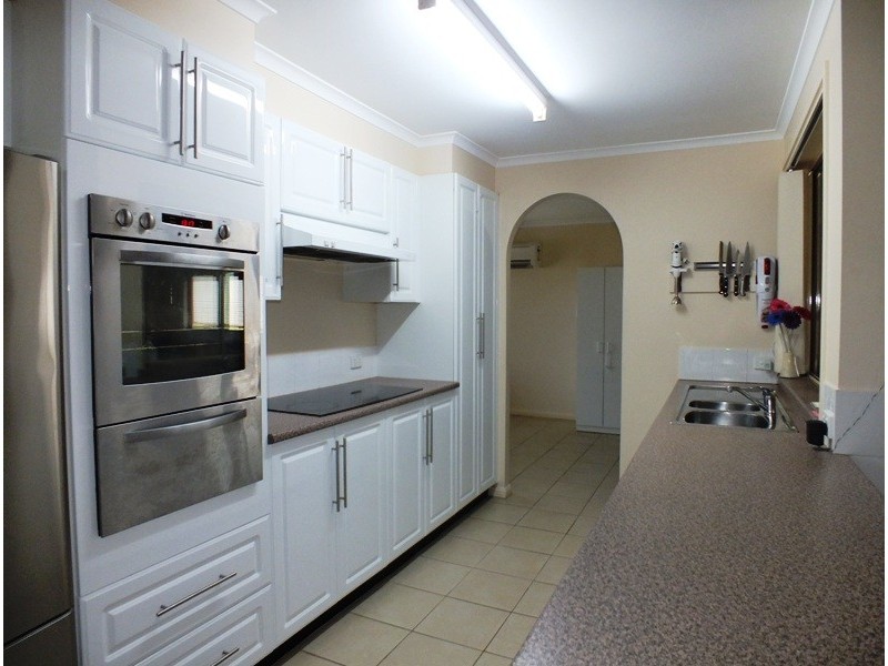 17 Rosewood Drive, Medowie NSW 2318
