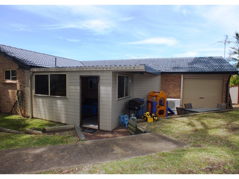 17 Rosewood Drive, Medowie NSW 2318