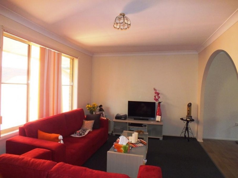 3/7 Laurina St, Medowie NSW 2318