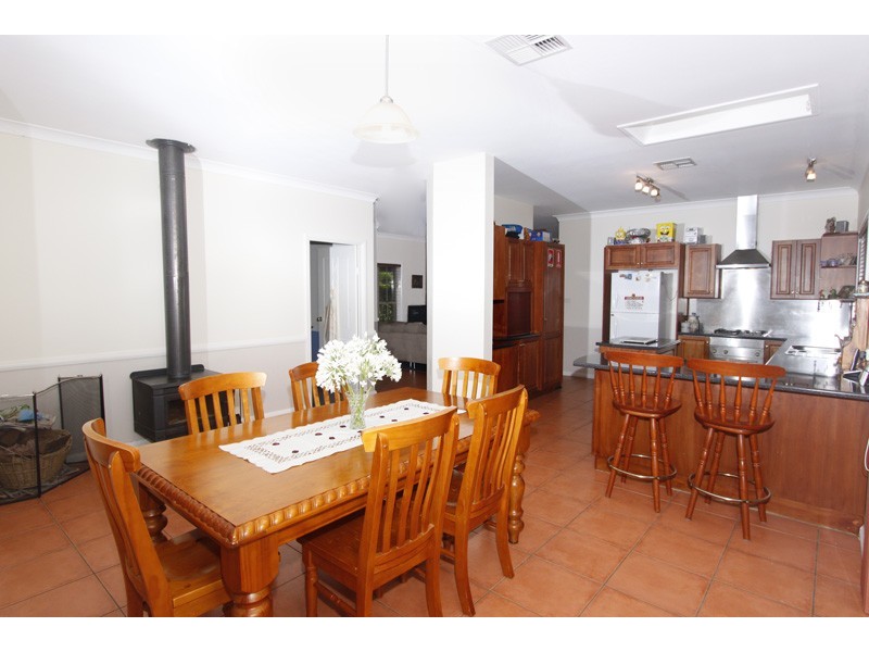 27 Ford Avenue, Medowie NSW 2318