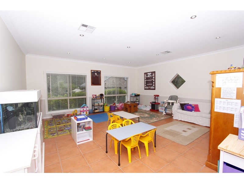 27 Ford Avenue, Medowie NSW 2318