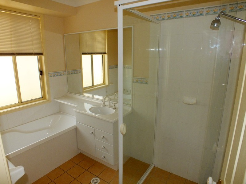 128 Kindlebark Drive, Medowie NSW 2318