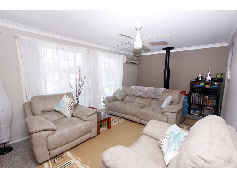 13 Brushbox Ave, Medowie NSW 2318