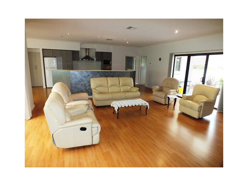 81 South Street, Medowie NSW 2318