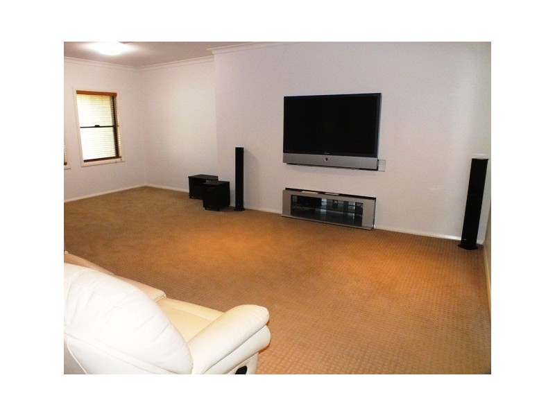 81 South Street, Medowie NSW 2318