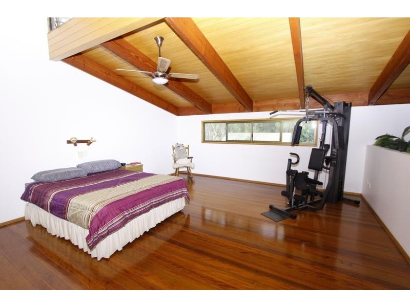 8 Michael Drive, Salt Ash NSW 2318