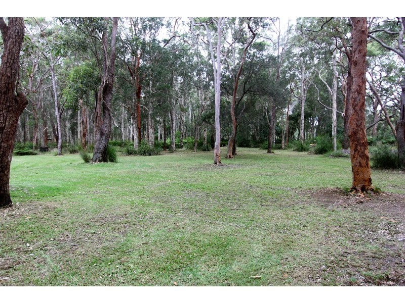 8 Michael Drive, Salt Ash NSW 2318