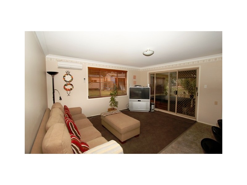 4 Barton Close, Medowie NSW 2318