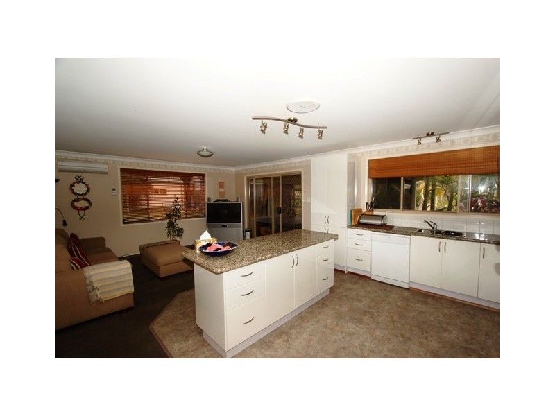 4 Barton Close, Medowie NSW 2318