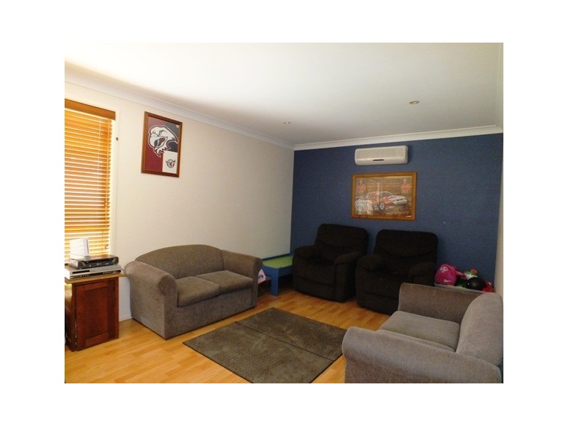 24 Sylvan Avenue, Medowie NSW 2318