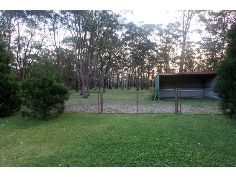 37 Rookes Road, Salt Ash NSW 2318