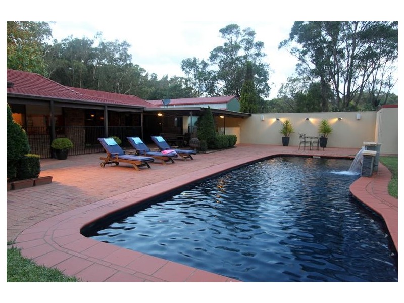 37 Rookes Road, Salt Ash NSW 2318