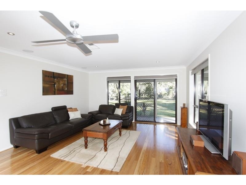 12 Evans Road, Medowie NSW 2318
