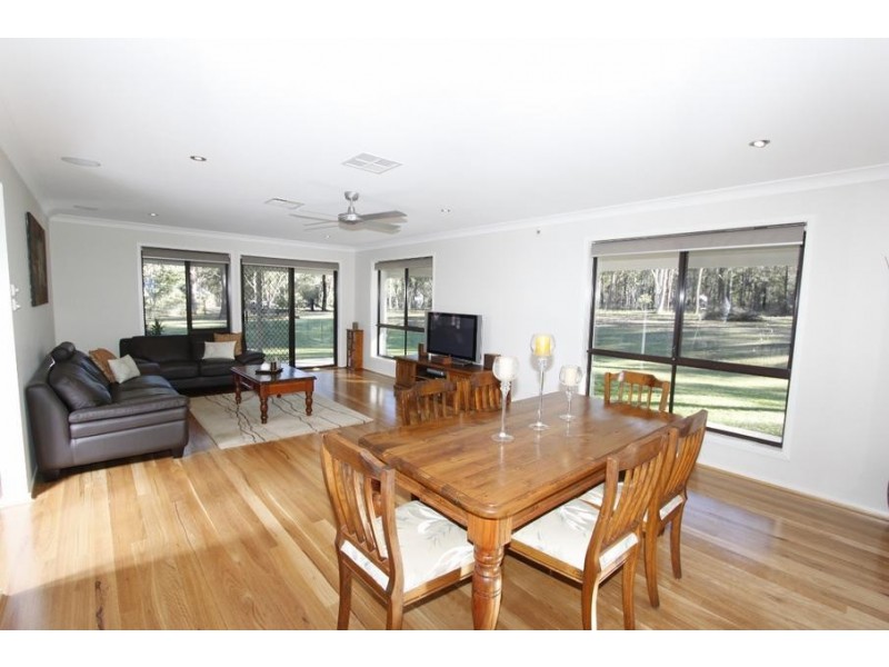 12 Evans Road, Medowie NSW 2318