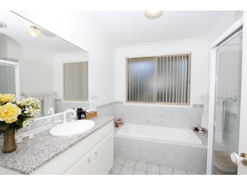 2 Eagle Close, Medowie NSW 2318