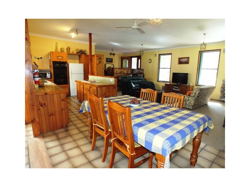 8 Windeyer Close, Medowie NSW 2318