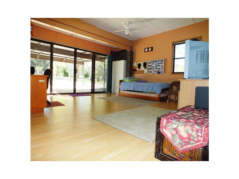 8 Windeyer Close, Medowie NSW 2318