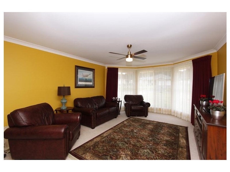 1 Osprey Circuit, Medowie NSW 2318