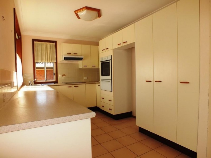 15 Hakea Parade, Medowie NSW 2318