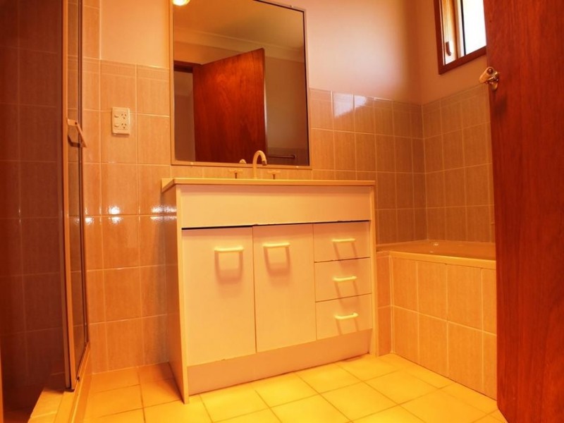 15 Hakea Parade, Medowie NSW 2318