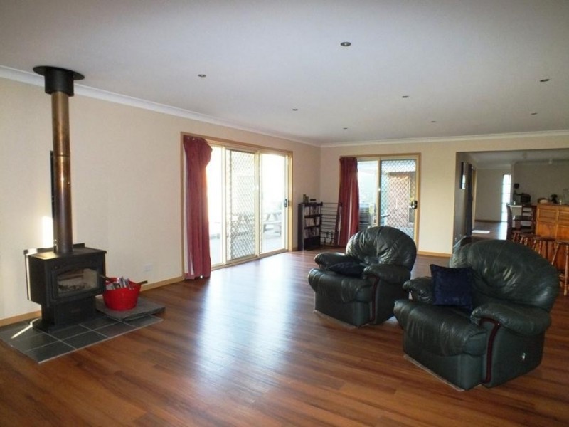 6 Ingra Close, Medowie NSW 2318