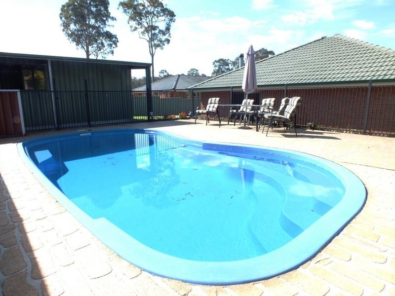 6 Ingra Close, Medowie NSW 2318