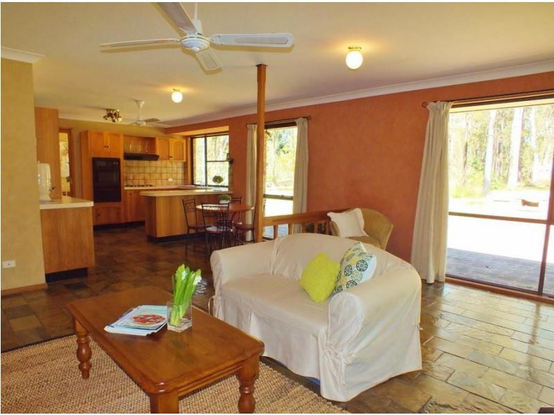 11 Griffiths Avenue, Medowie NSW 2318
