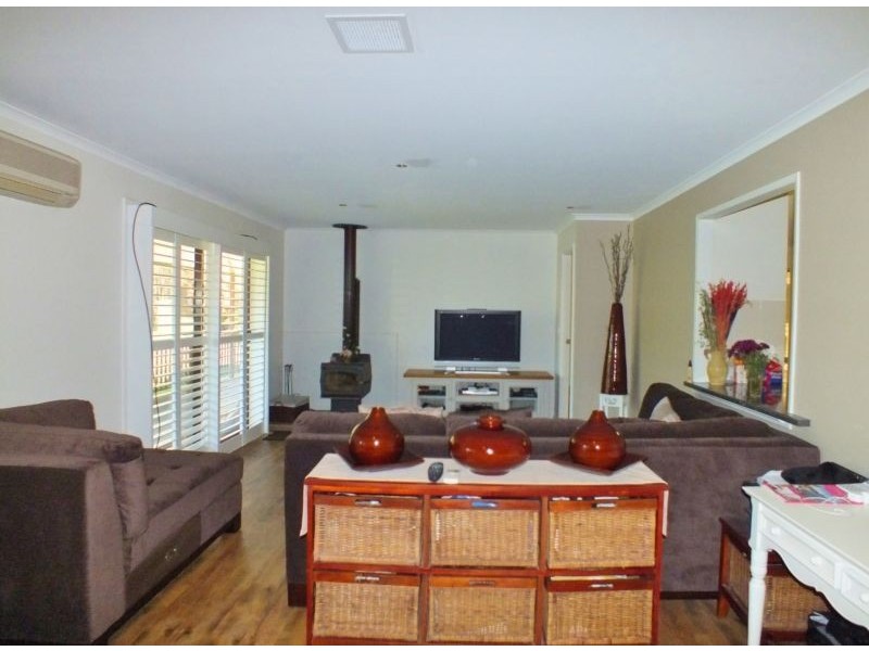 24B Lakeside Terrace, Medowie NSW 2318