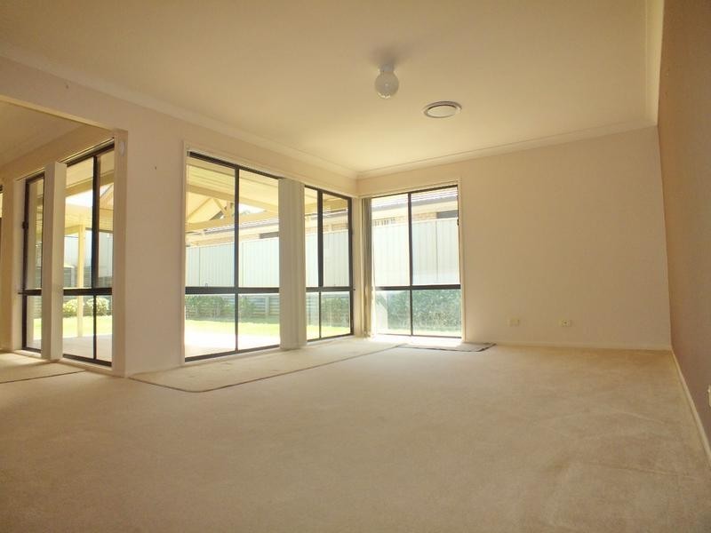 37 Robina Avenue, Medowie NSW 2318