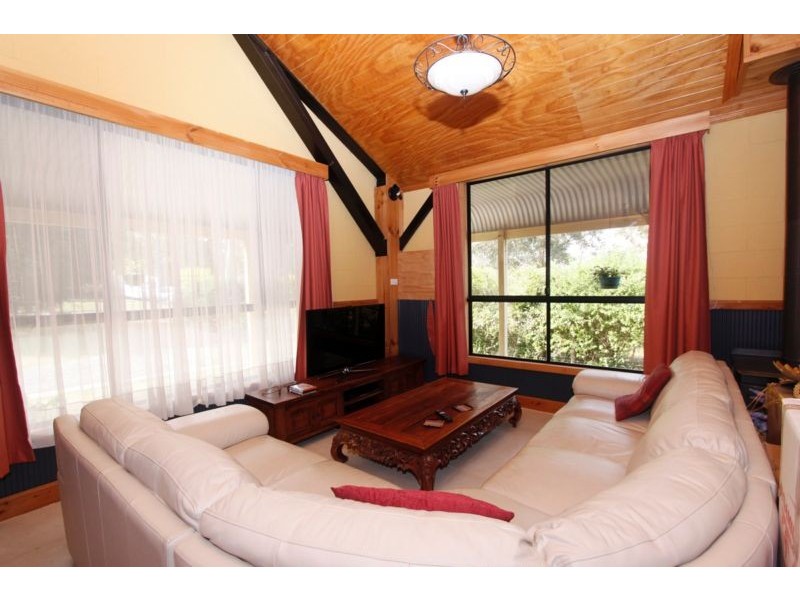 15 Sir Henry Parkes Avenue, Medowie NSW 2318