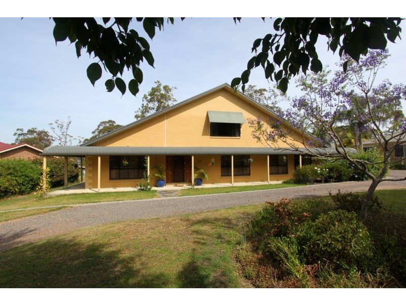 15 Sir Henry Parkes Avenue, Medowie NSW 2318