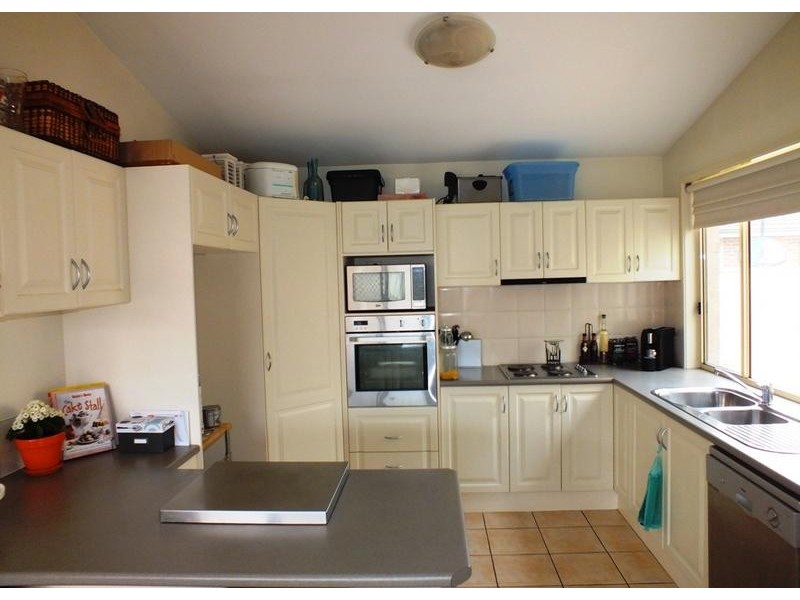 11 Grevillea Drive, Medowie NSW 2318