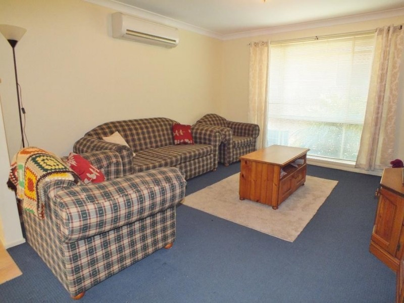 25 Creighton Drive, Medowie NSW 2318