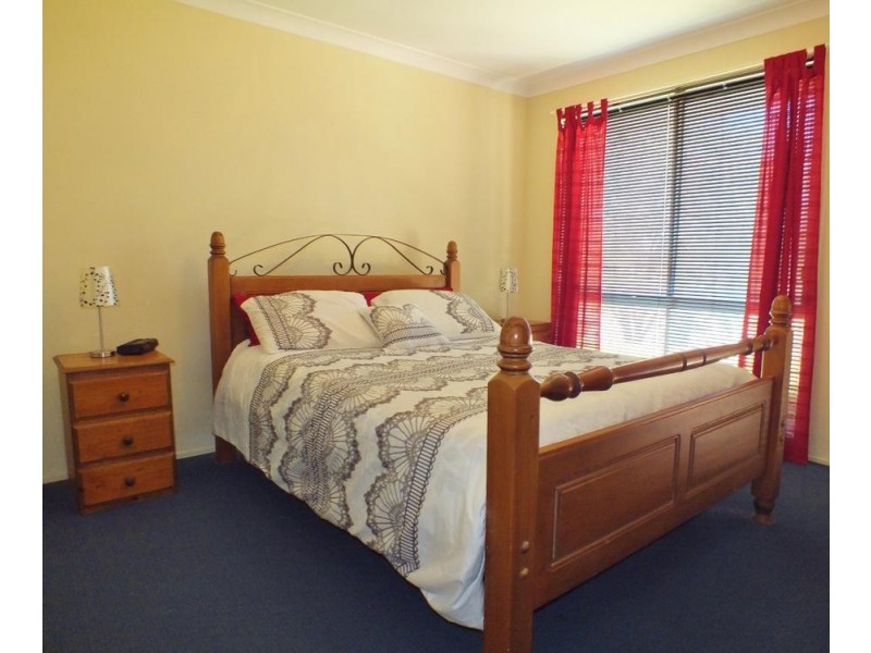 25 Creighton Drive, Medowie NSW 2318