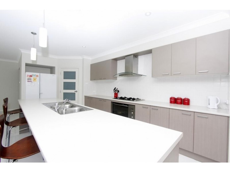 17 Oakmont Avenue, Medowie NSW 2318