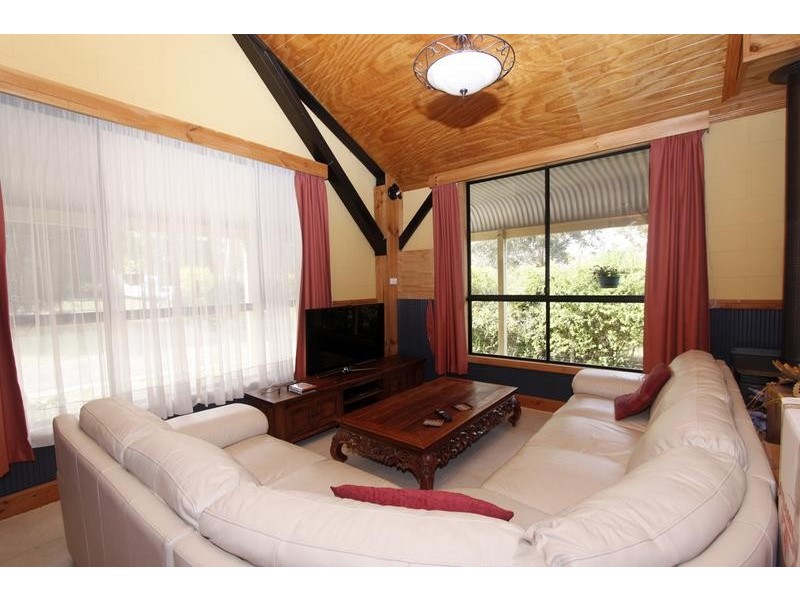 15 Sir Henry Parkes Avenue, Medowie NSW 2318