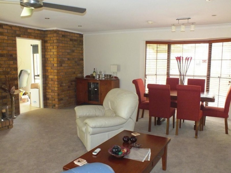 7 Griffiths Avenue, Medowie NSW 2318