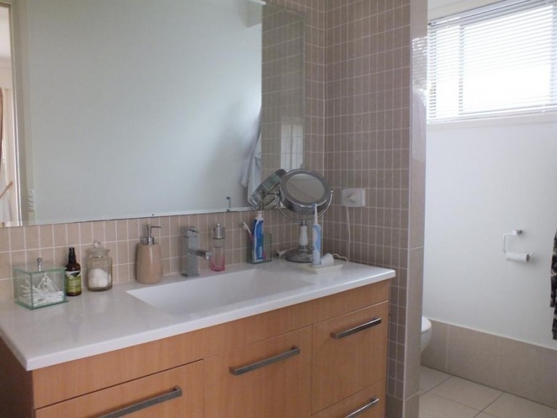 7 Griffiths Avenue, Medowie NSW 2318