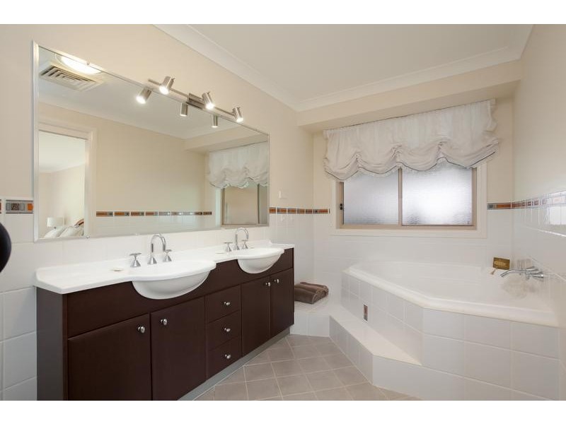 90 South Street, Medowie NSW 2318