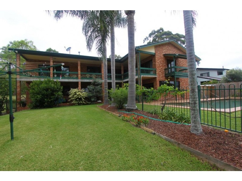 26 Rees James Road, Raymond Terrace NSW 2324