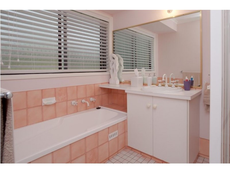 6 Richard Close, Medowie NSW 2318