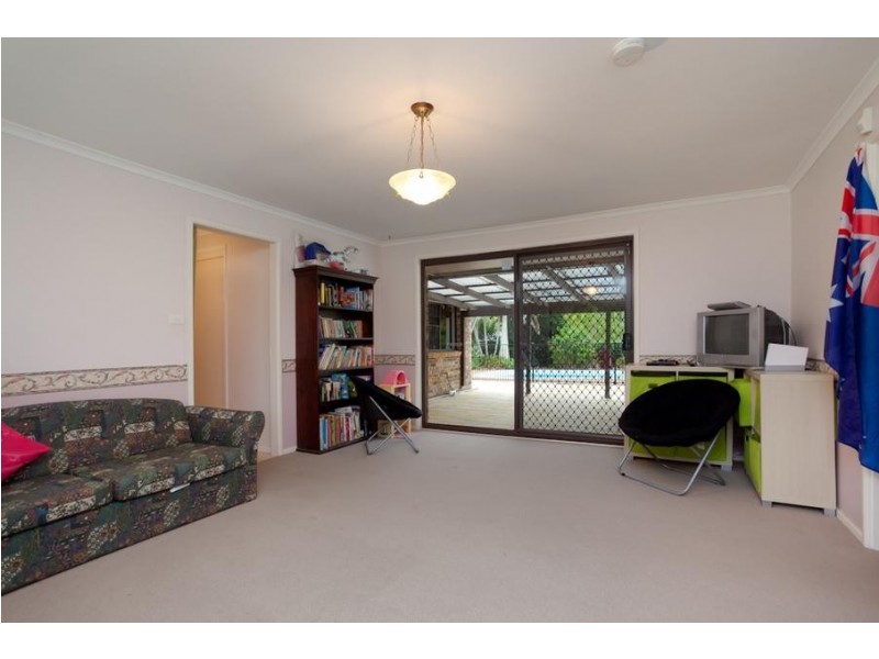 6 Richard Close, Medowie NSW 2318