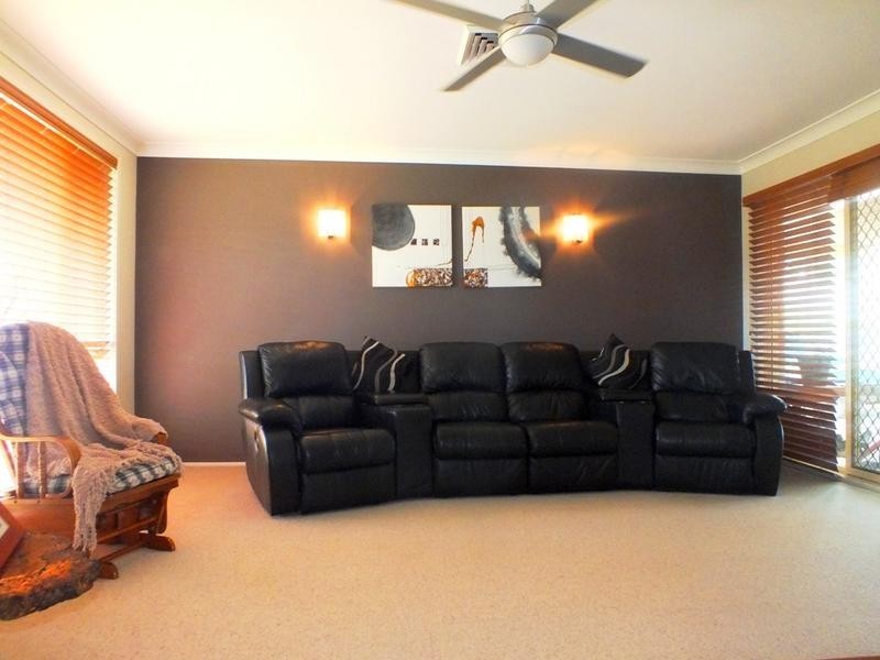 8 Rosewood Drive, Medowie NSW 2318