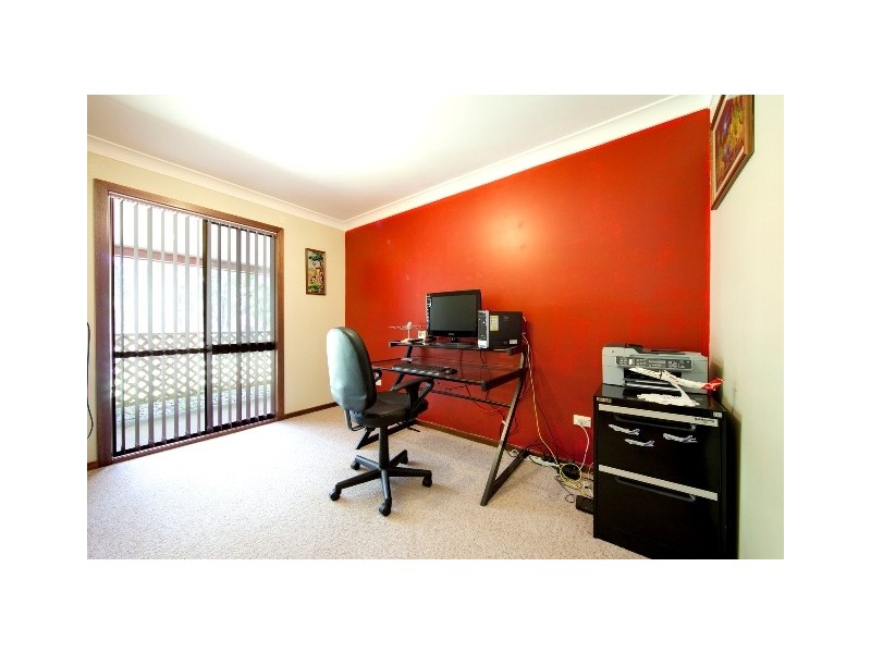 25 Shady Avenue, Salt Ash NSW 2318