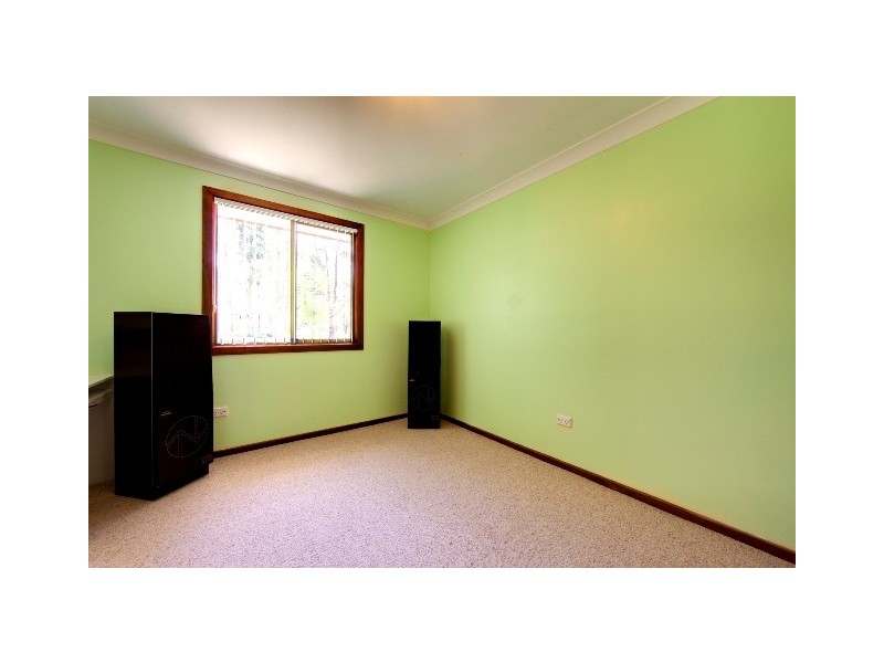 25 Shady Avenue, Salt Ash NSW 2318
